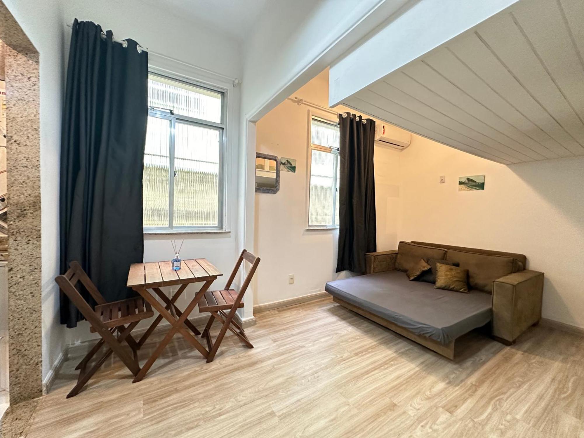 Apartamento 106 *